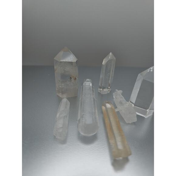 White Quartz Crystals 7pcs - Picture 5 of 11